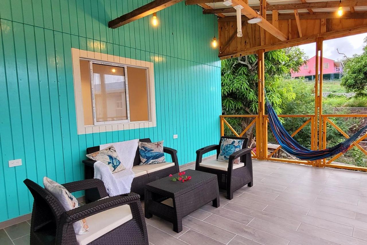 Bed and Breakfast Colorful Garden House Providencia  Exterior foto