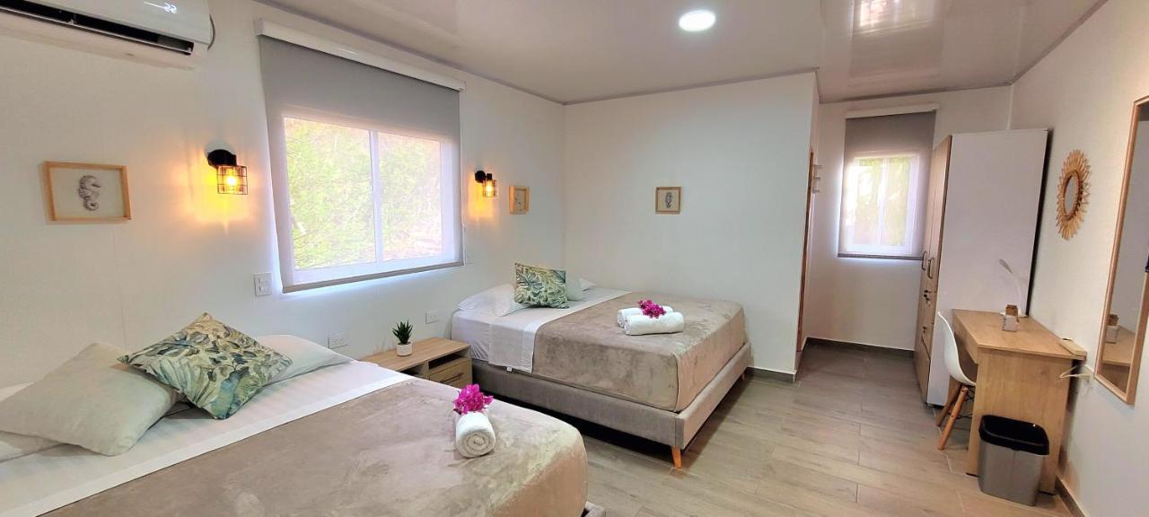 Bed and Breakfast Colorful Garden House Providencia  Exterior foto