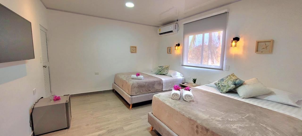 Bed and Breakfast Colorful Garden House Providencia  Exterior foto