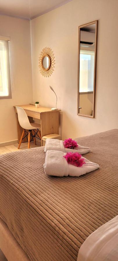 Bed and Breakfast Colorful Garden House Providencia  Exterior foto