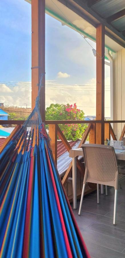 Bed and Breakfast Colorful Garden House Providencia  Exterior foto