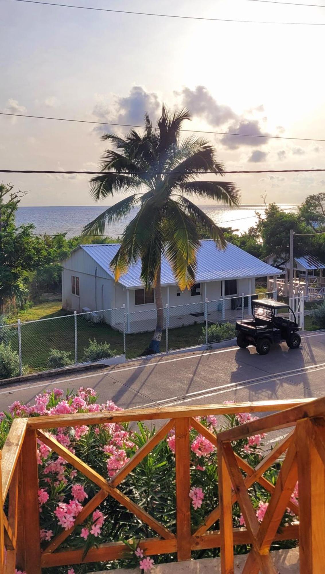 Bed and Breakfast Colorful Garden House Providencia  Exterior foto