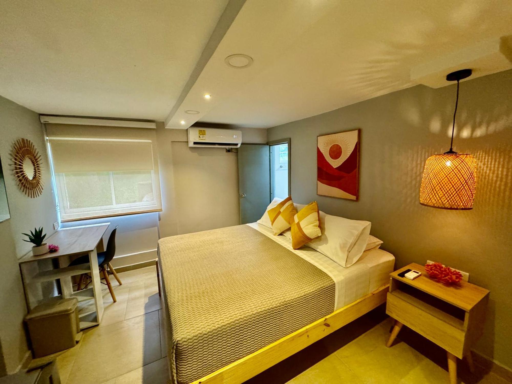 Bed and Breakfast Colorful Garden House Providencia  Exterior foto